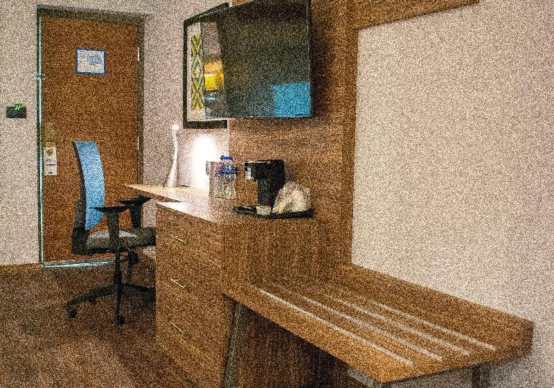 キングサイズベッドのスタンダードルーム, Holiday Inn Express Morelia, An Ihg