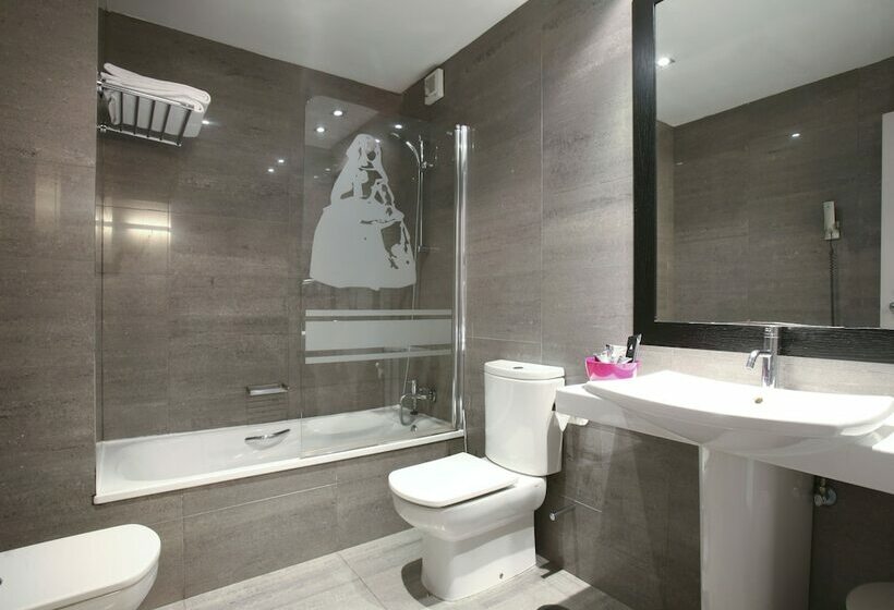 Habitación Estándar, Meninas  Boutique Opera