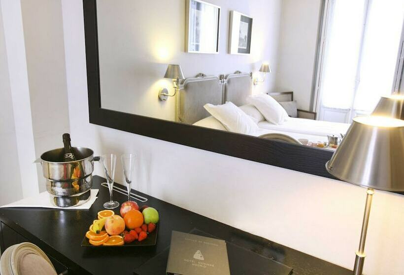 Habitación Estándar, Meninas  Boutique Opera