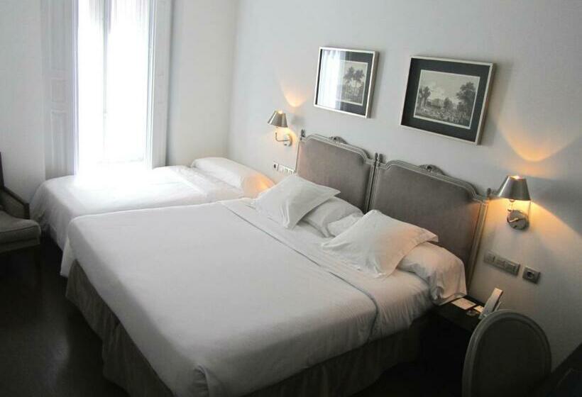 Habitación Estándar, Meninas  Boutique Opera