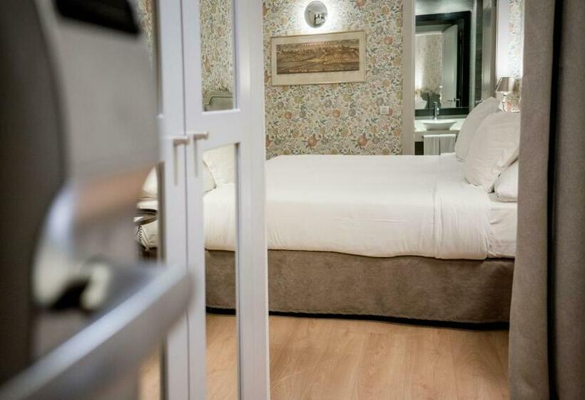Habitación Superior Individual, Meninas  Boutique Opera