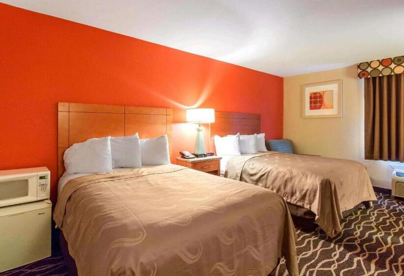 带2个双人床的标准工作室, Quality Inn & Suites I 35 Near Frost Bank Center
