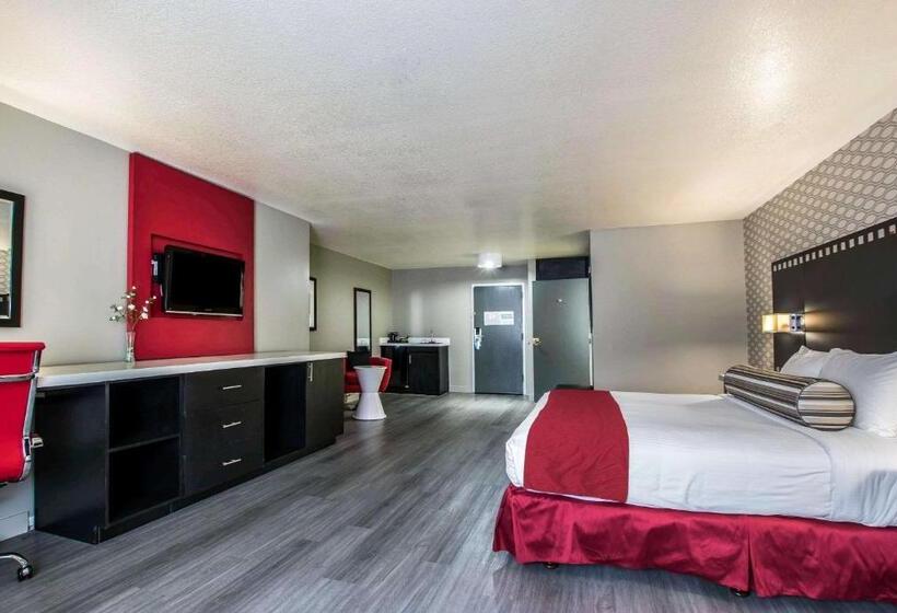 带大床的套房, Tilt Hotel Universal Hollywood, Ascend Hotel Collection