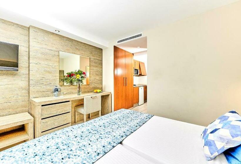 스탠다드 스튜디오, Leonardo Royal Mallorca Palmanova Bay