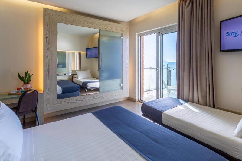 Семейный Номер, Smy Aran Blu Roma Mare