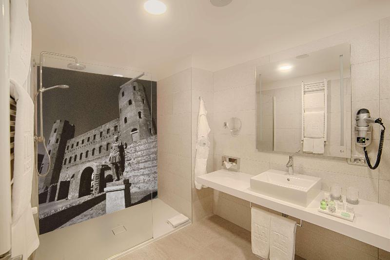 اتاق سوپریور یک تخته, NH Collection Torino Santo Stefano