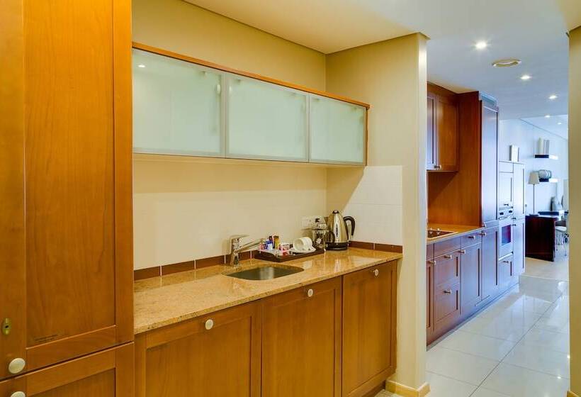 Апартаменты 1 Спальня с Видом, Protea Hotel By Marriott Cape Town North Wharf