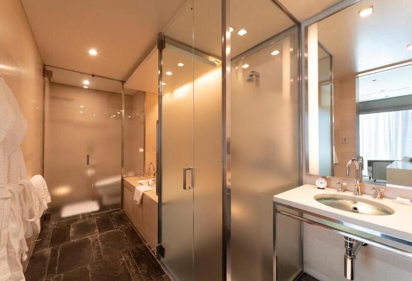Президентский Люкс, Four Seasons Hotel Tokyo At Marunouchi