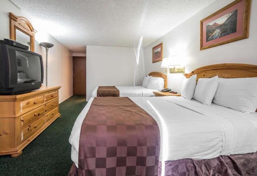 带2个双人床的标准工作室, Rodeway Inn Bryce Canyon