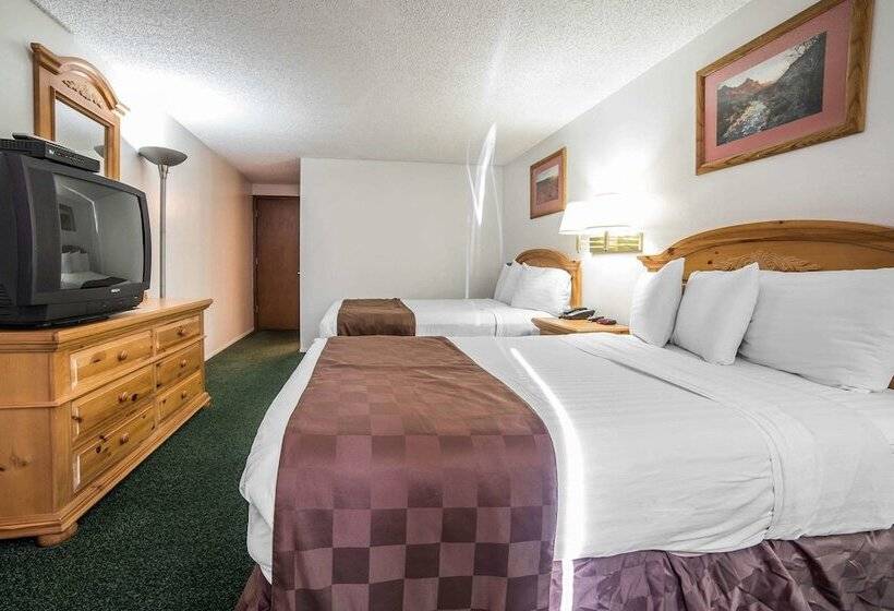 带2个双人床的标准工作室, Rodeway Inn Bryce Canyon
