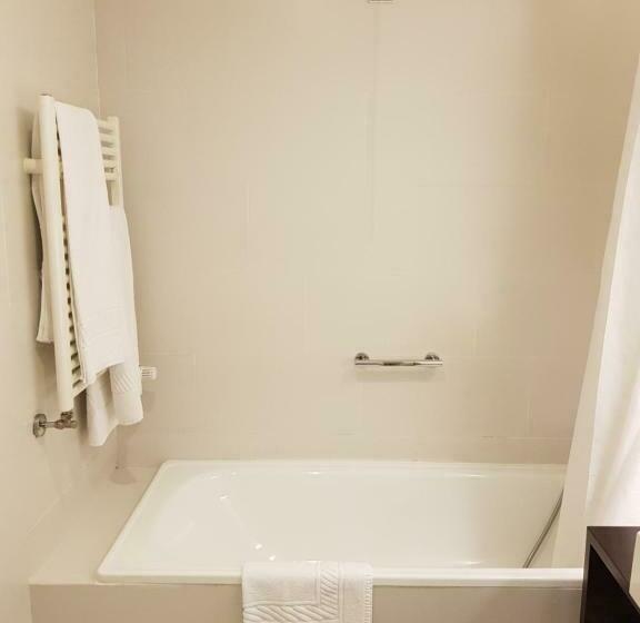 اتاق استاندارد, Golden Tulip Sao Joao Da Madeira