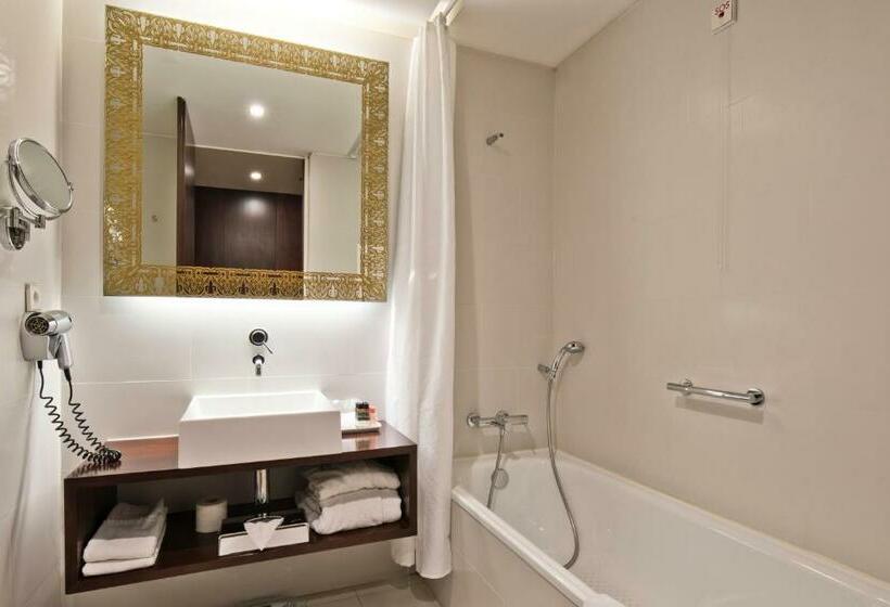 اتاق استاندارد, Golden Tulip Sao Joao Da Madeira