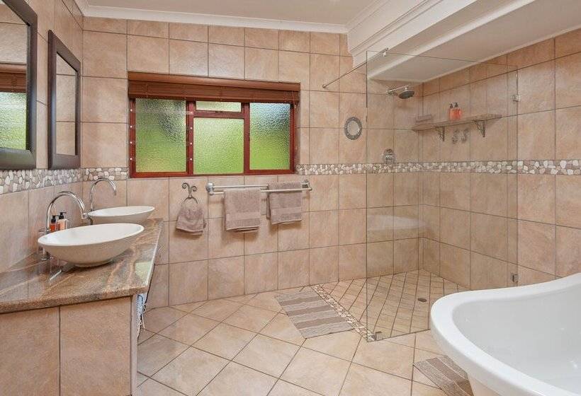 Номер Deluxe с Балконом, 18 On Kloof Guest House