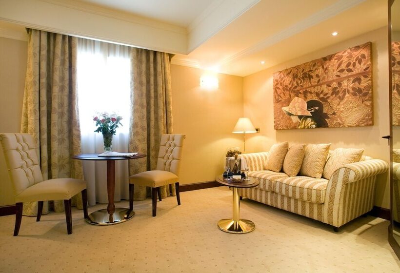 سوییت لوکس, Grand Hotel Olimpo