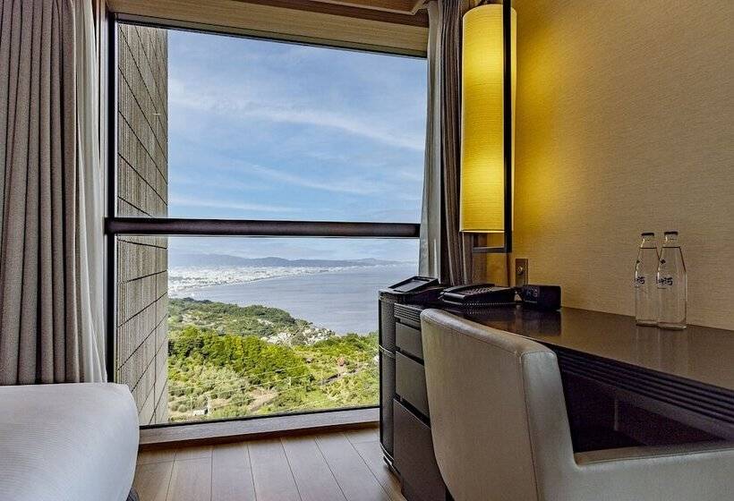 Полулюкс, Hilton Odawara Resort & Spa
