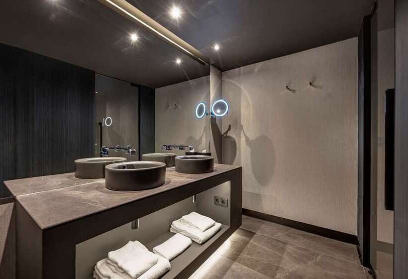 Полулюкс, Hilton Odawara Resort & Spa