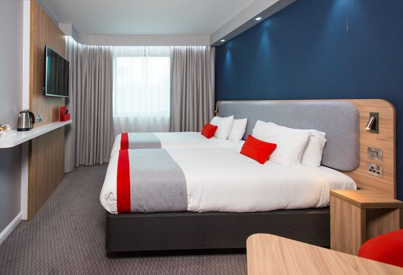 Номер Стандарт, Holiday Inn Express Leeds City Centre   Armouries, An Ihg