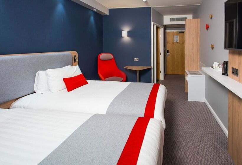 Номер Стандарт, Holiday Inn Express Leeds City Centre   Armouries, An Ihg