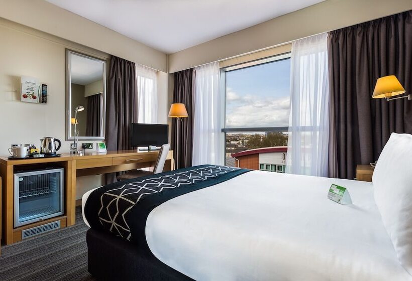 Номер Стандарт Двуспальная Кровать, Holiday Inn Birmingham North   Cannock, An Ihg