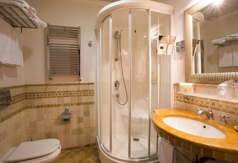 Трехместный Номер Комфорт, Tritone Lipari