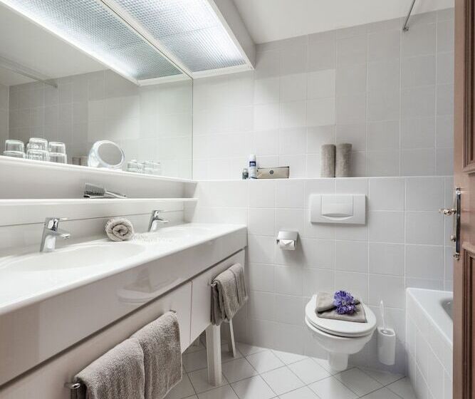 Люкс 2 Спальни, Mondi Hotel Bellevue Gastein