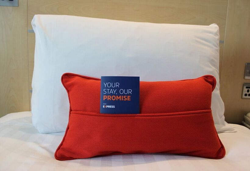 스탠다드 룸, Holiday Inn Express Cardiff Airport By Ihg