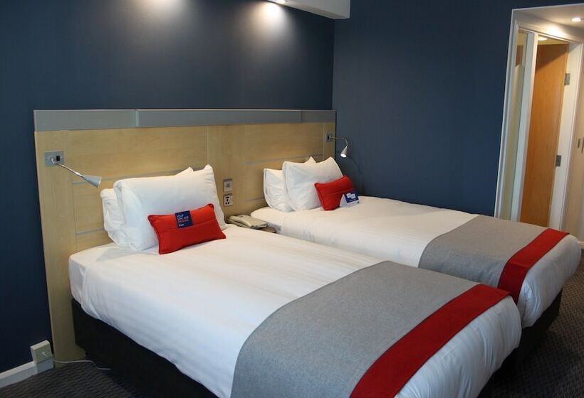 스탠다드 룸, Holiday Inn Express Cardiff Airport By Ihg