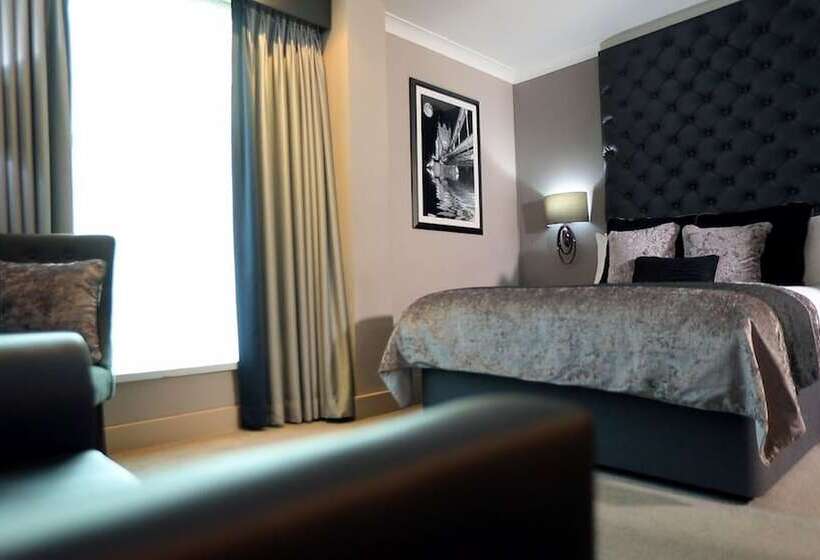 اتاق سوپریور, The Continental Hotel Heathrow