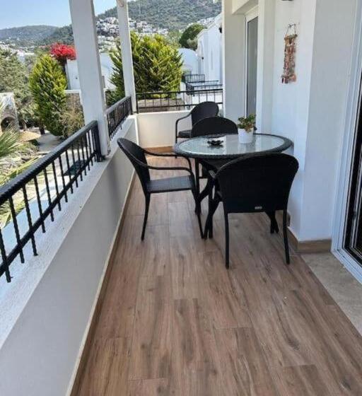 Апартаменты 1 Спальня с Террасой, Costa Sariyaz Hotel Bodrum