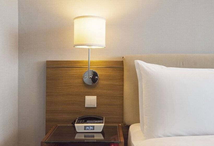 스탠다드 룸, Four Points By Sheraton Shanghai, Pudong