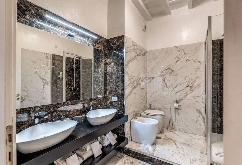 اتاق سوپریور, Relais Fontana Di Trevi