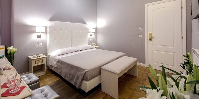 اتاق استاندارد سه نفره, Relais Fontana Di Trevi