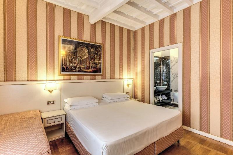 اتاق استاندارد سه نفره, Relais Fontana Di Trevi