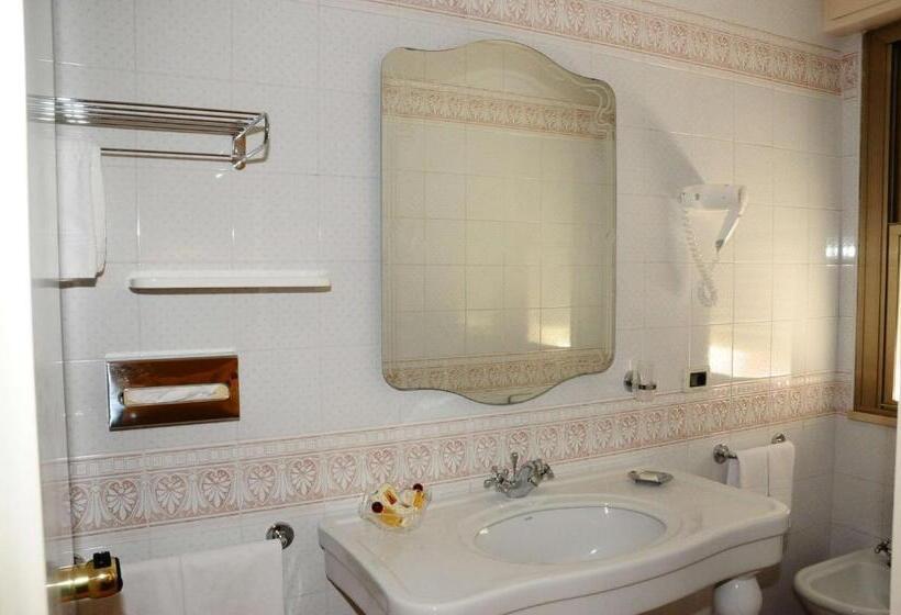 Номер Стандартный с Видом, Globus, Sure Hotel Collection By Best Western