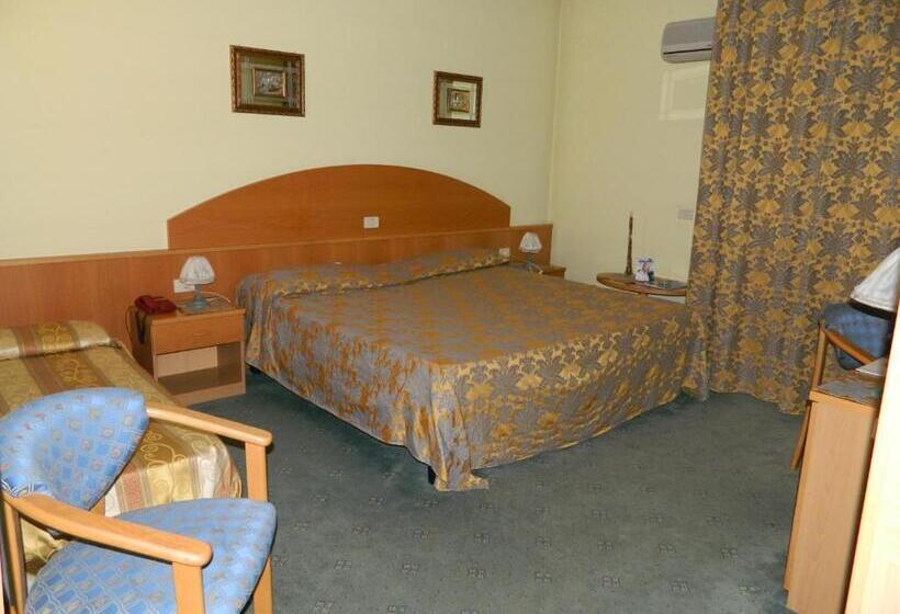 Номер Economy, Ascot Lodging