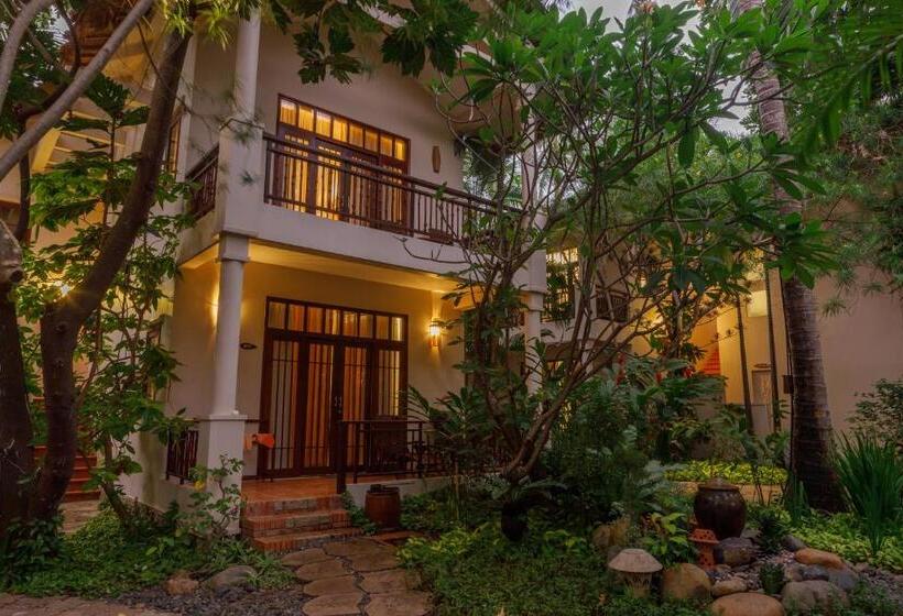 اتاق لوکس با چشم‌انداز باغ, Bamboo Village Beach Resort & Spa
