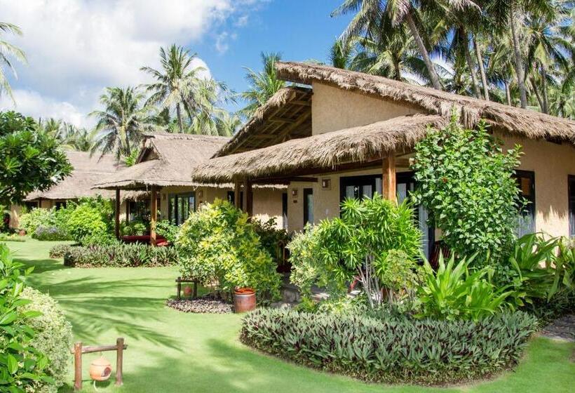 بانگلوی استاندارد, Bamboo Village Beach Resort & Spa