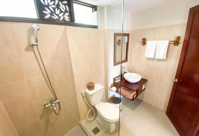 تختخواب در اتاق مشترک, Bamboo Village Beach Resort & Spa