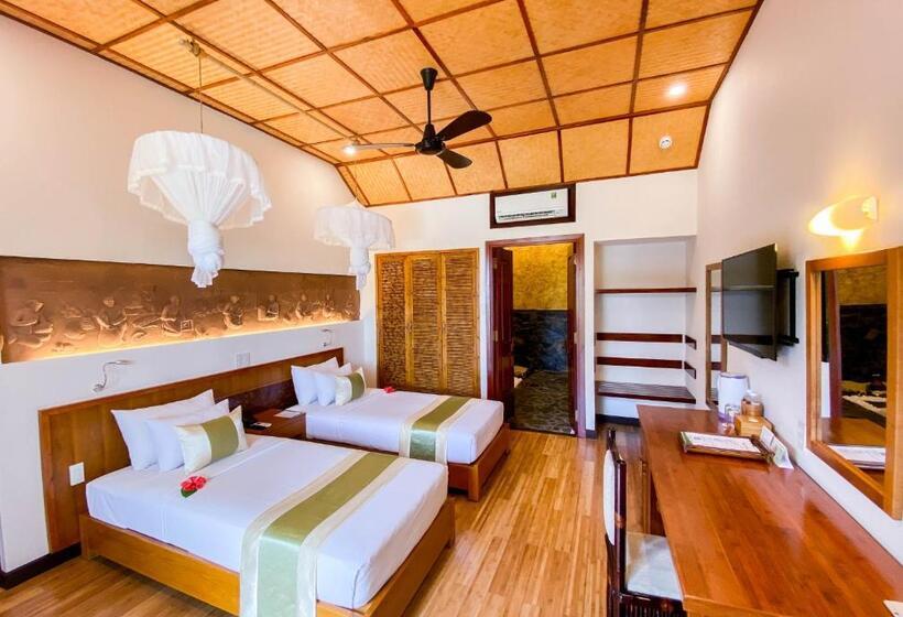 Superior bungalow garden view, Bamboo Village Beach Resort & Spa
