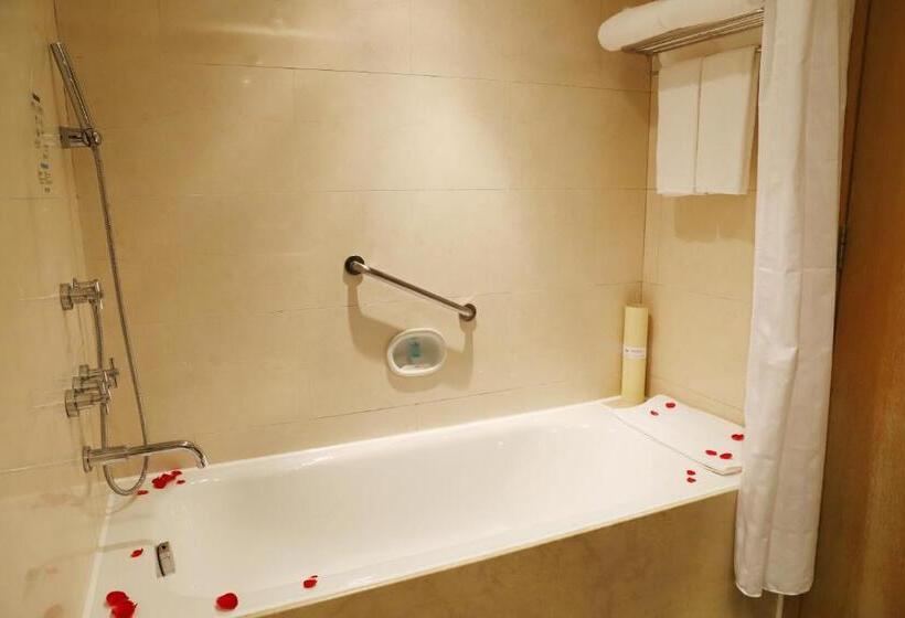 Семейный Номер, Jianguo Hotel Guangzhou