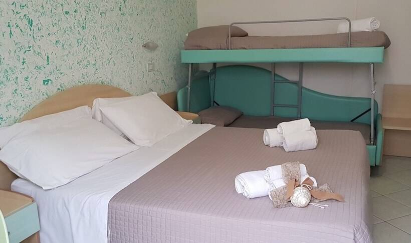 اتاق استاندارد چهار تخته, Romagna