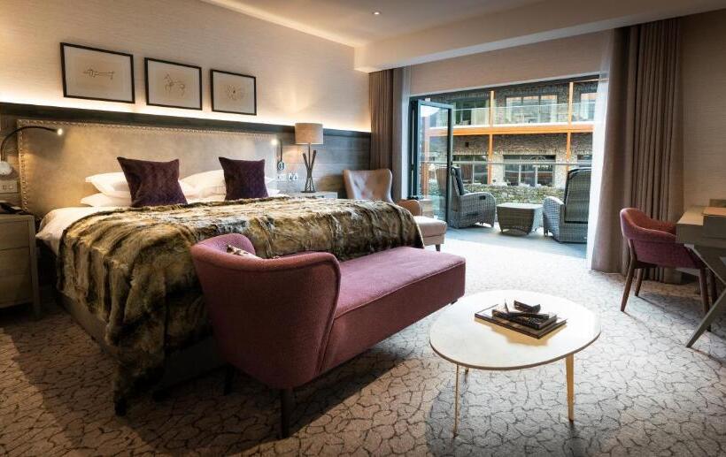 Полулюкс, Lodore Falls Hotel & Spa
