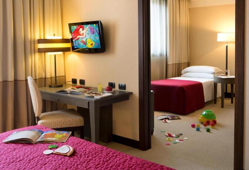 Семейный Номер, Starhotels Grand Milan