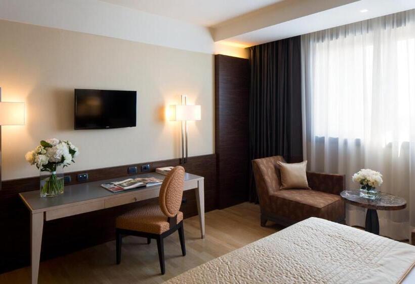 Номер Стандарт Трехместный, Starhotels Grand Milan