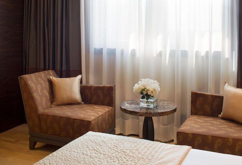 Номер Стандарт Трехместный, Starhotels Grand Milan
