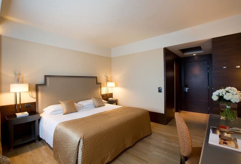 Номер Deluxe, Starhotels Grand Milan