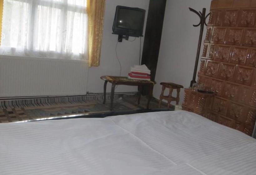 آپارتمان 2 خوابه, Pensiunea Poiana De Vis
