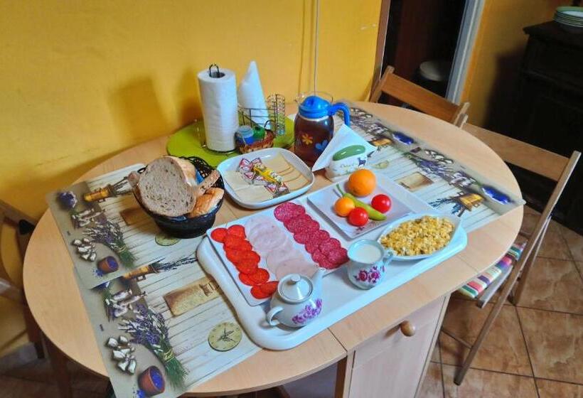 Номер Стандарт, Szakál Vendégház