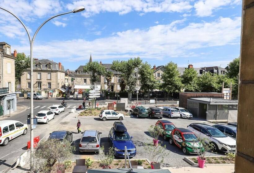 스탠다드 트리플 룸, La Reserve De Brive