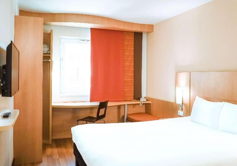 스탠다드 룸 더블 침대, Ibis Győr